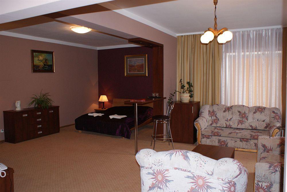 Hotel Mazury Giżycko Esterno foto